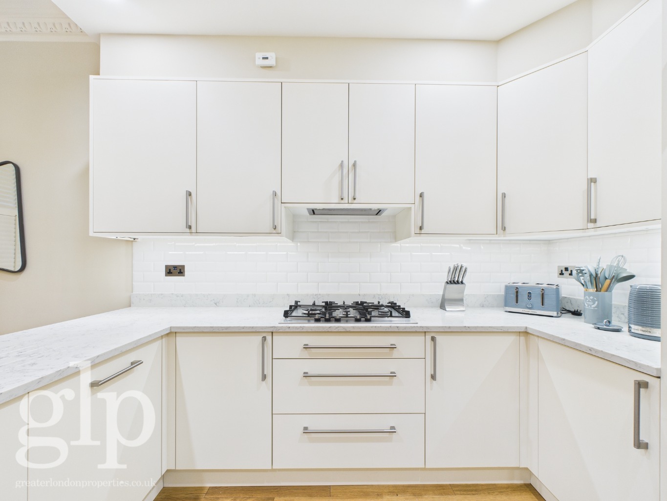 2 Bedroom Apartment, Park Street, London, Mayfair W1K