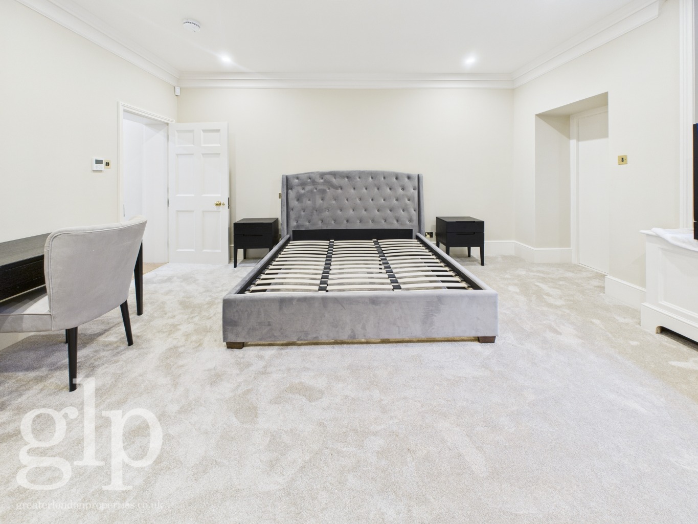 2 Bedroom Apartment, Park Street, London, Mayfair W1K