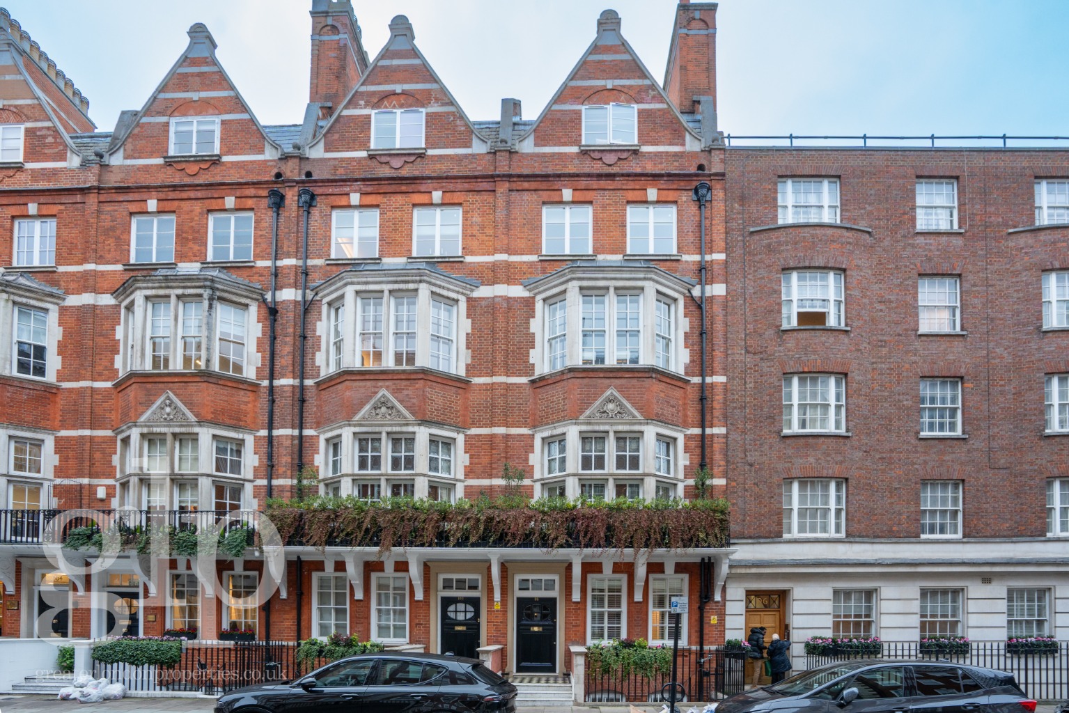 2 Bedroom Apartment, Park Street, London, Mayfair W1K