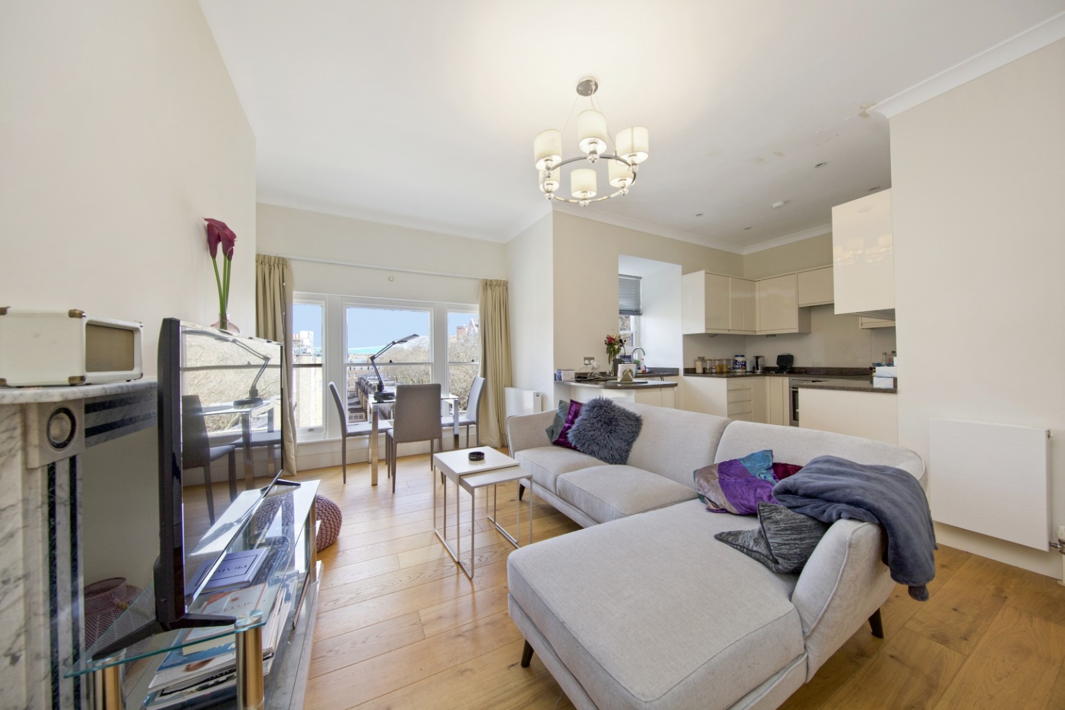 1 Bedroom Apartment, Bedford Court Mansions, Adeline Place, WC1B