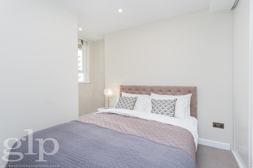 1 Bedroom Apartment, Sussex Gardens, Hyde Park, W2