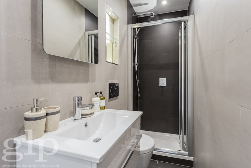 1 Bedroom Apartment, Sussex Gardens, Hyde Park, W2