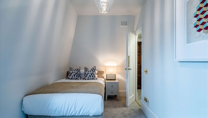 4 Bedroom Apartment, Penthouse, Strathmore Court, NW8