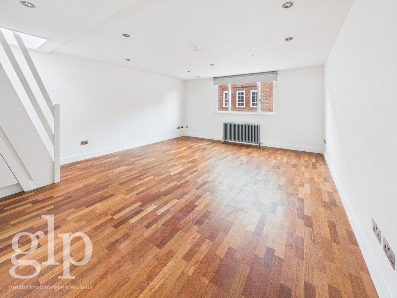 2 Bedroom Penthouse, Earlham Street, Covent Garden,  WC2H