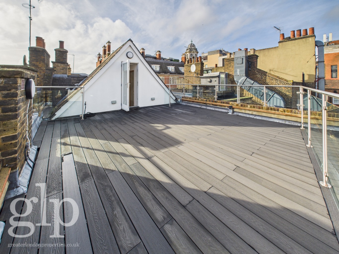 2 Bedroom Apartment, Wellington Street, Covent Garden, WC2E