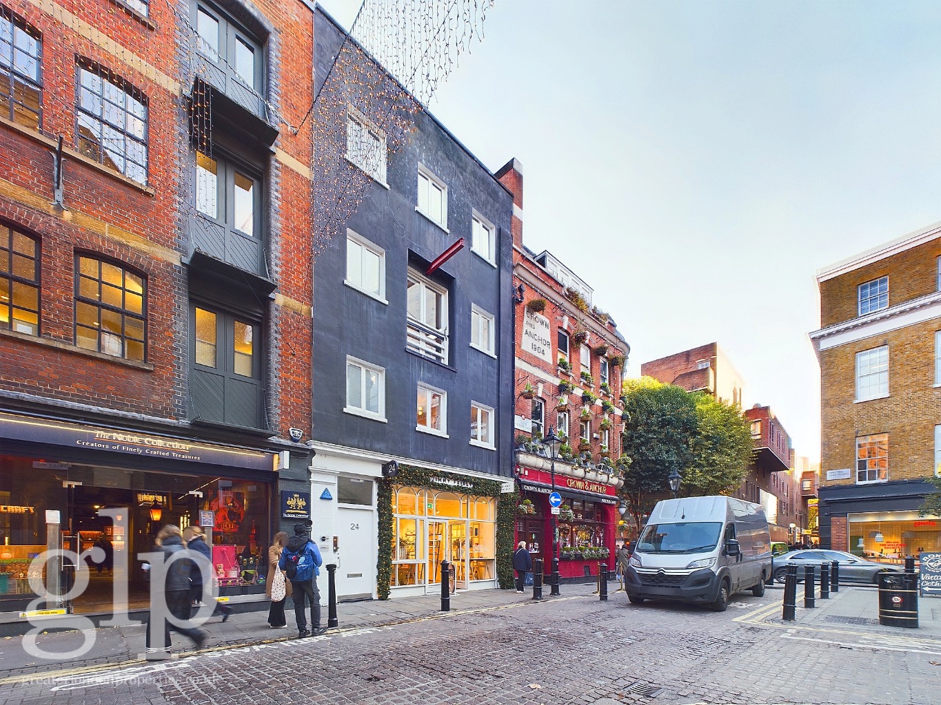 1 Bedroom Apartment, Long Acre, Covent Garden, WC2E
