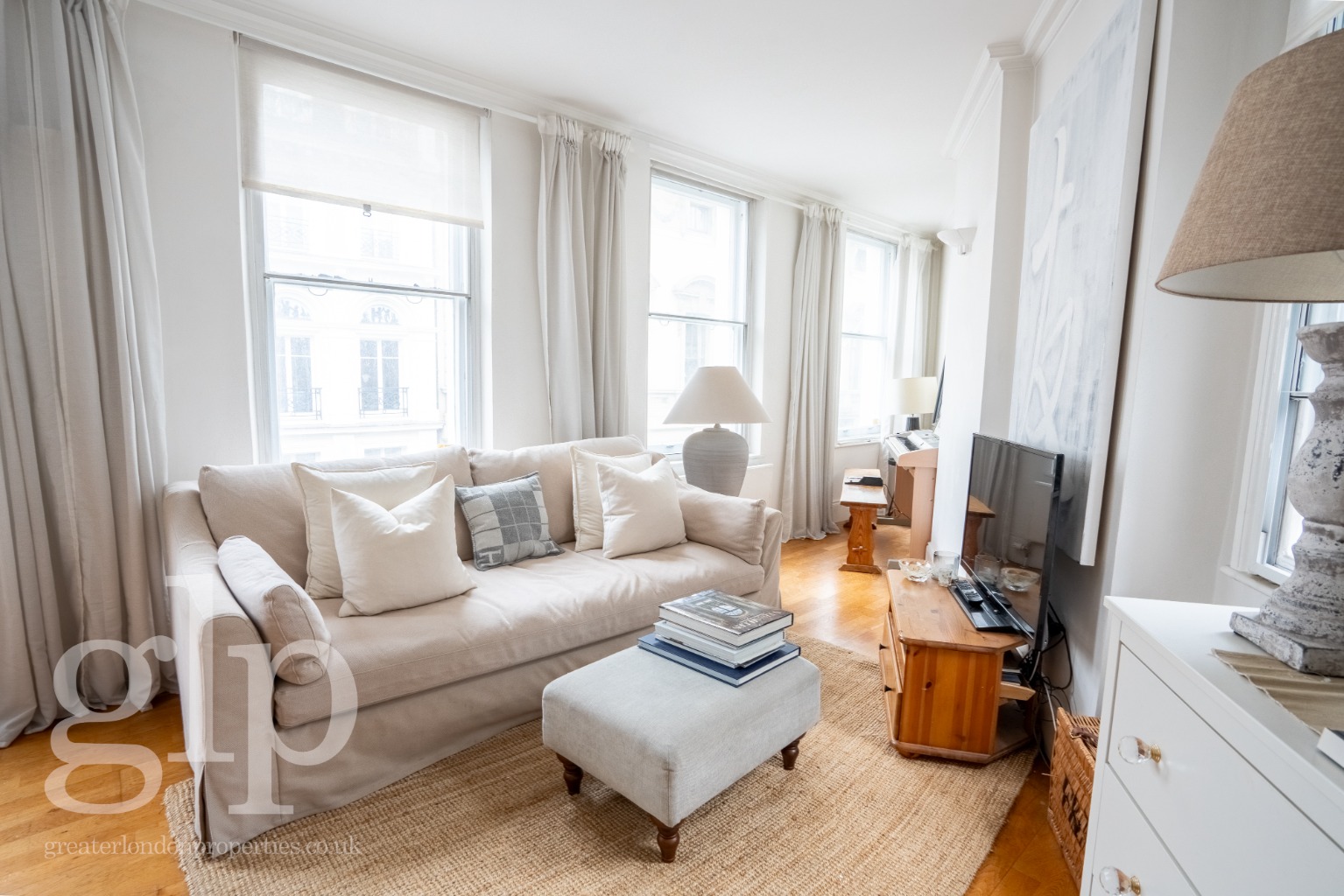 2 Bedroom Apartment, Garrick Street, Covent Garden, London, WC2E 9BH