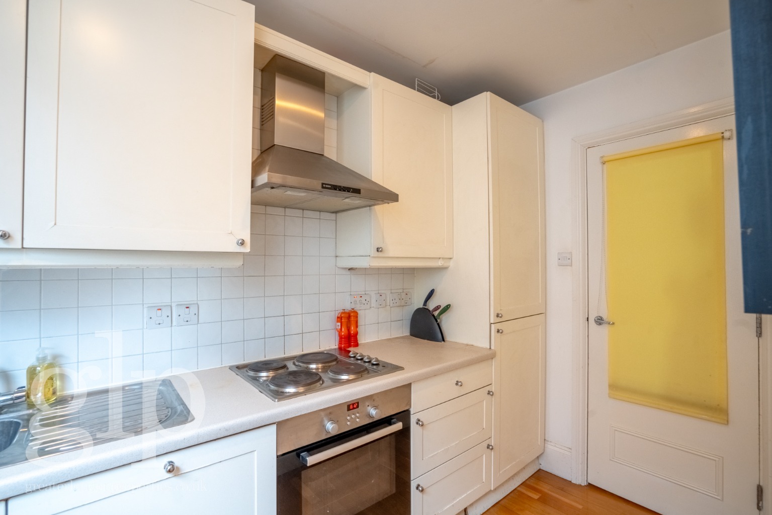 2 Bedroom Apartment, Garrick Street, Covent Garden, London, WC2E 9BH
