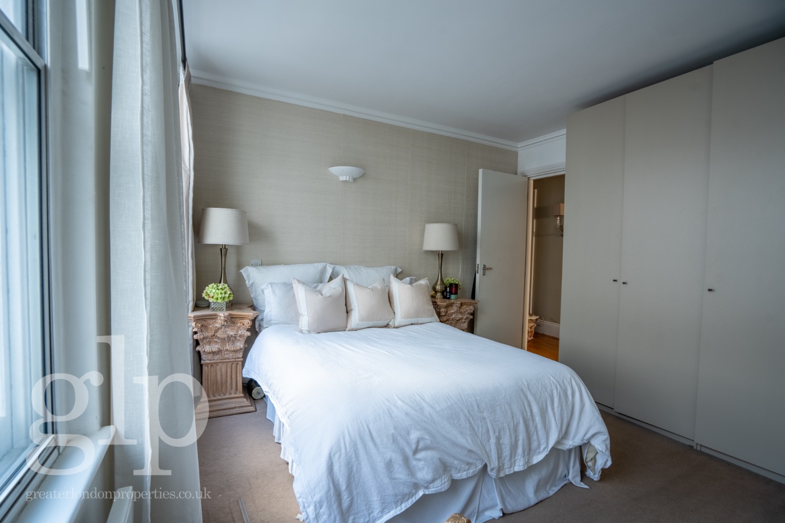 2 Bedroom Apartment, Garrick Street, Covent Garden, London, WC2E 9BH