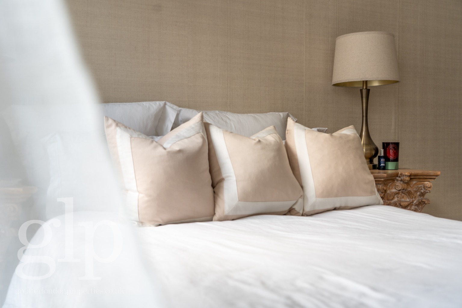 2 Bedroom Apartment, Garrick Street, Covent Garden, London, WC2E 9BH