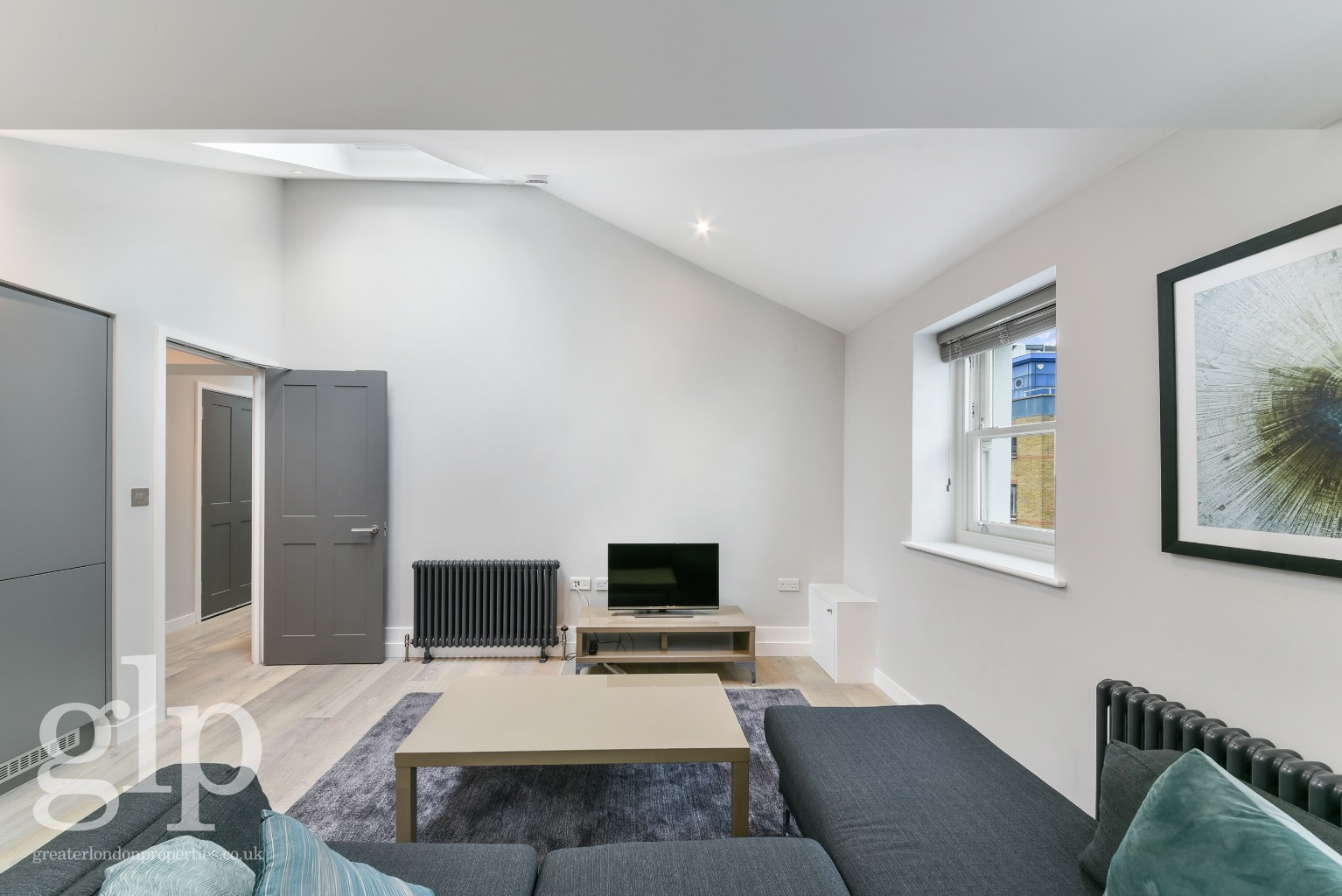 2 Bedroom Apartment, Goodge Street, Fitzrovia, W1T
