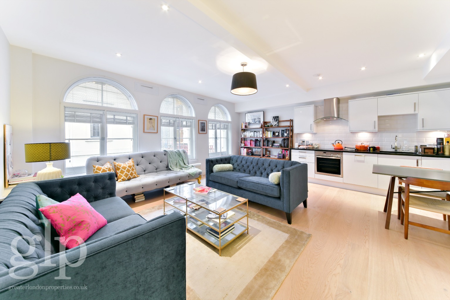 2 Bedroom Apartment, Catherine Street, Covent Garden WC2B