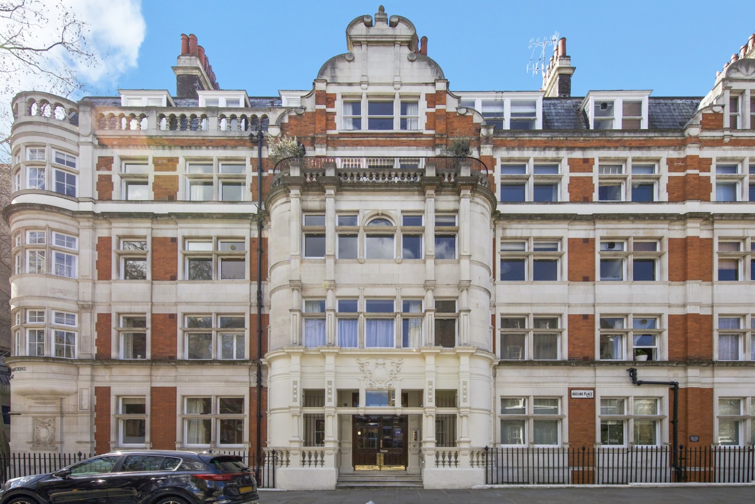 1 Bedroom Apartment, Bedford Court Mansions, Adeline Place, WC1B