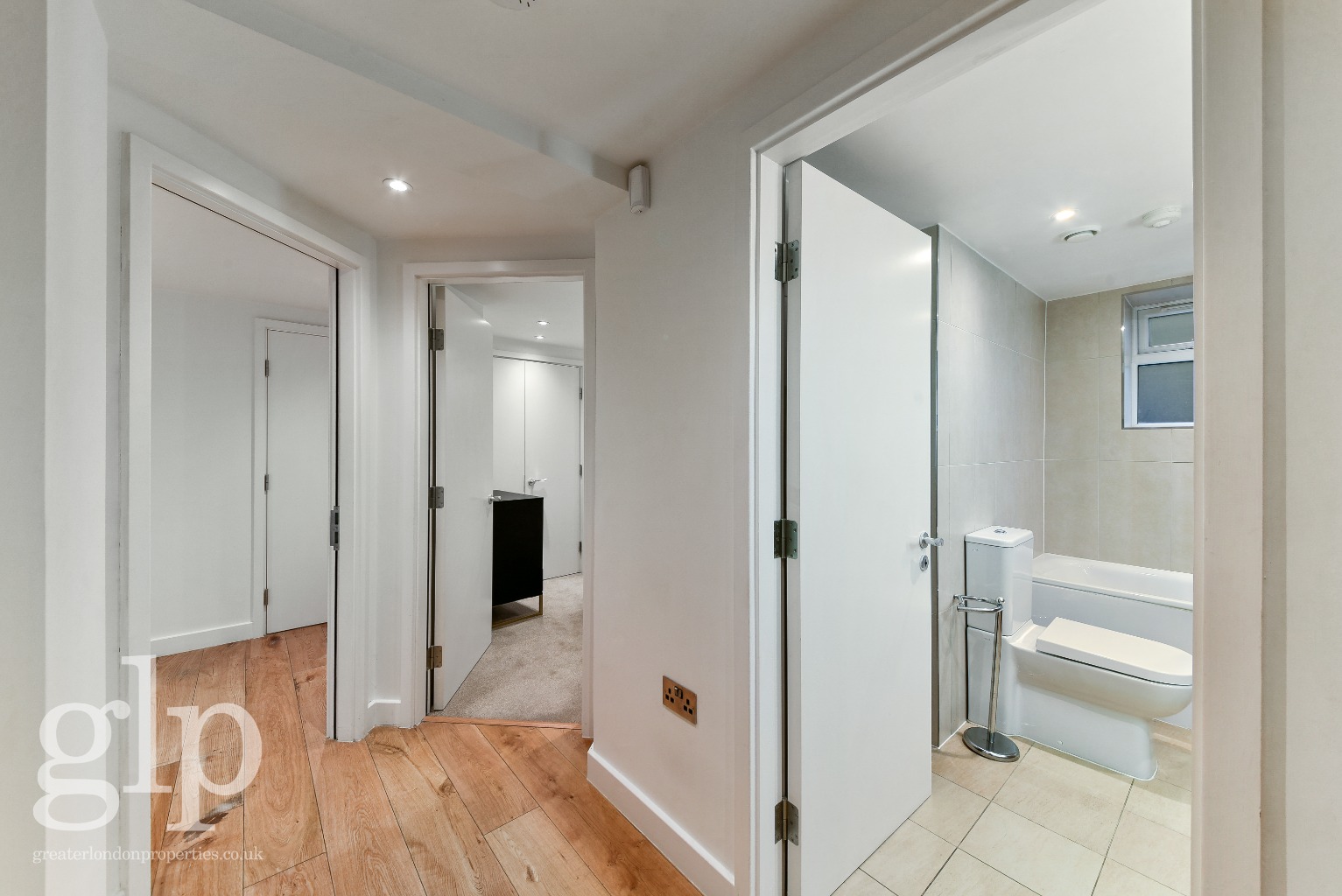 1 Bedroom Apartment, Ridgmount Street, Bloomsbury, WC1E