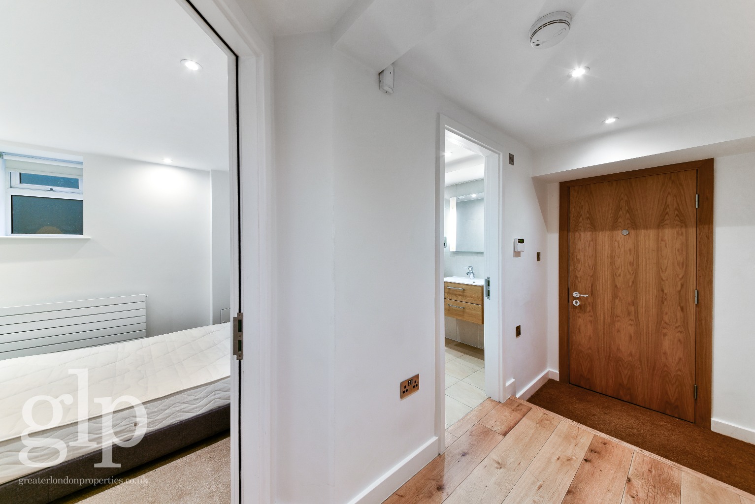 1 Bedroom Apartment, Ridgmount Street, Bloomsbury, WC1E