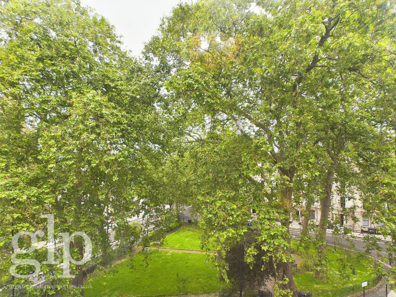 2 Bedroom Apartment, Sussex Gardens, London, Greater London, W2 2RL