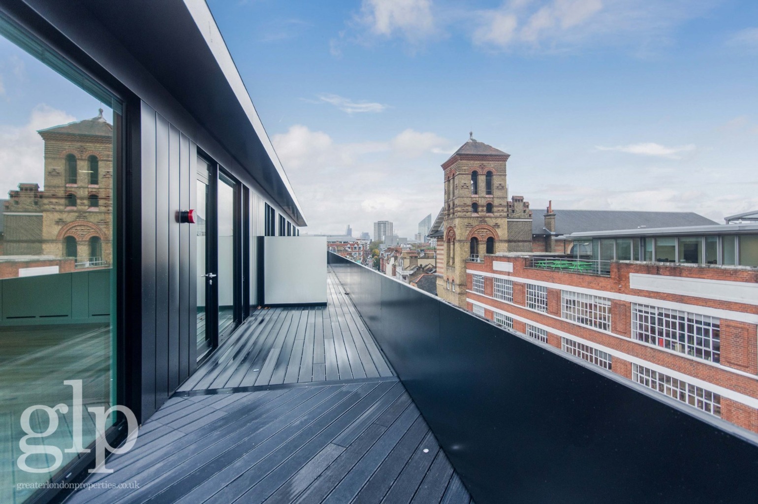 3 Bedroom Penthouse, Gensurco House, Rosebery Avenue, Clerkenwell, EC1R