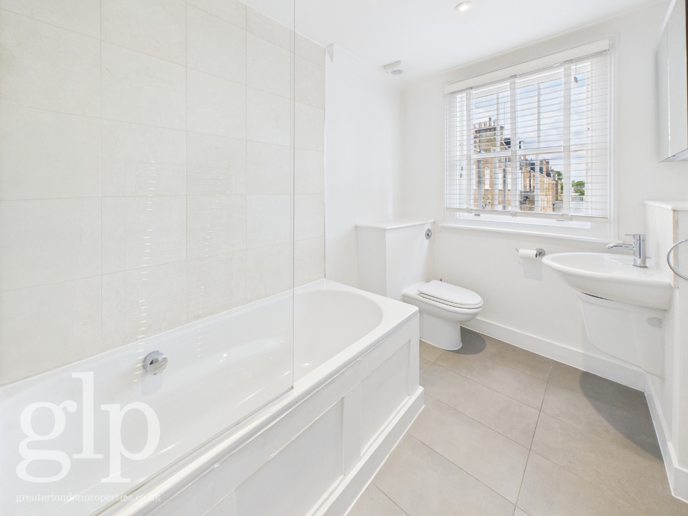3 Bedroom Maisonette, Connaught Street, Hyde Park, W2