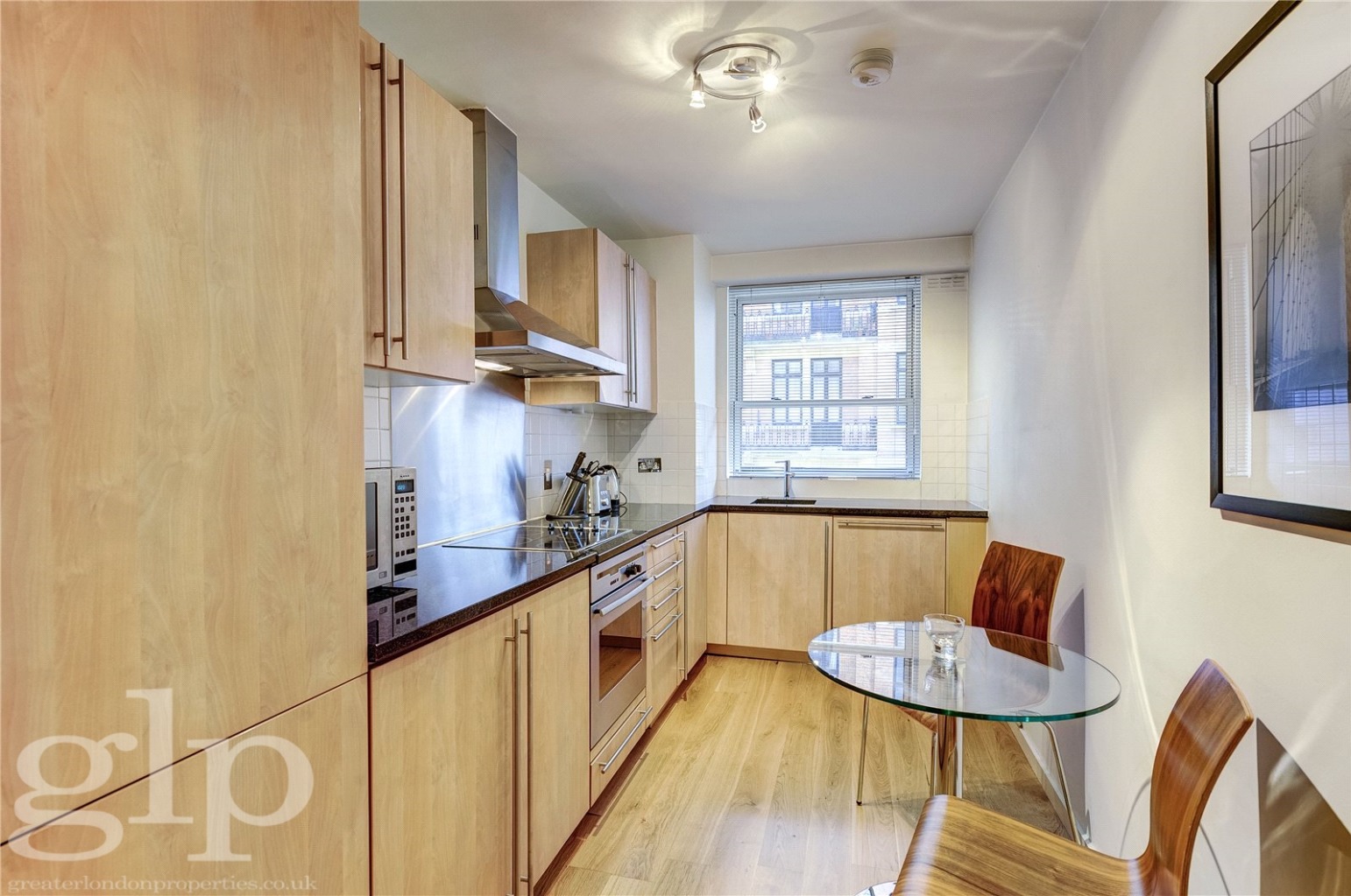 2 Bedroom Apartment, Weymouth Street, Marylebone, W1W