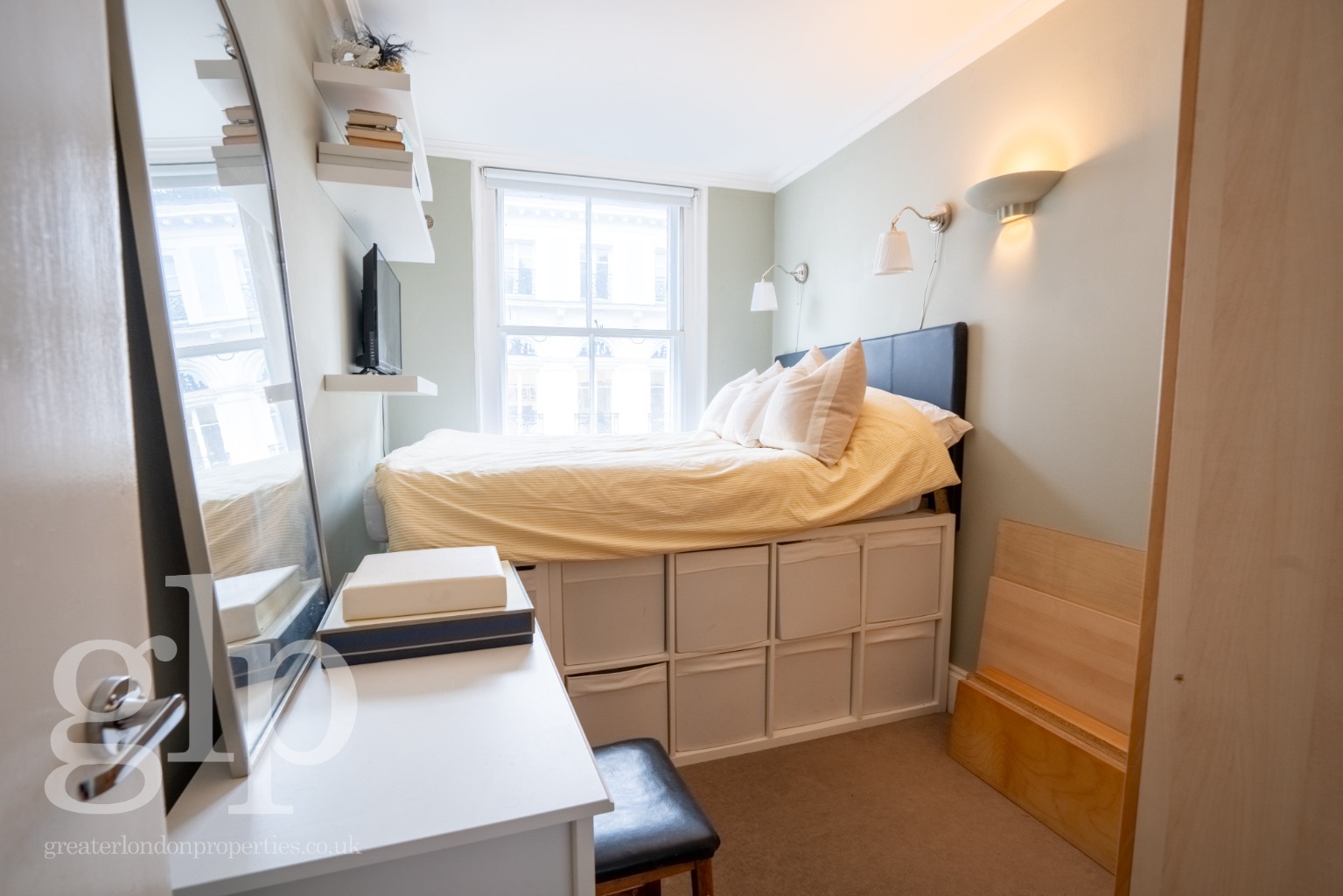 2 Bedroom Apartment, Garrick Street, Covent Garden, London, WC2E 9BH