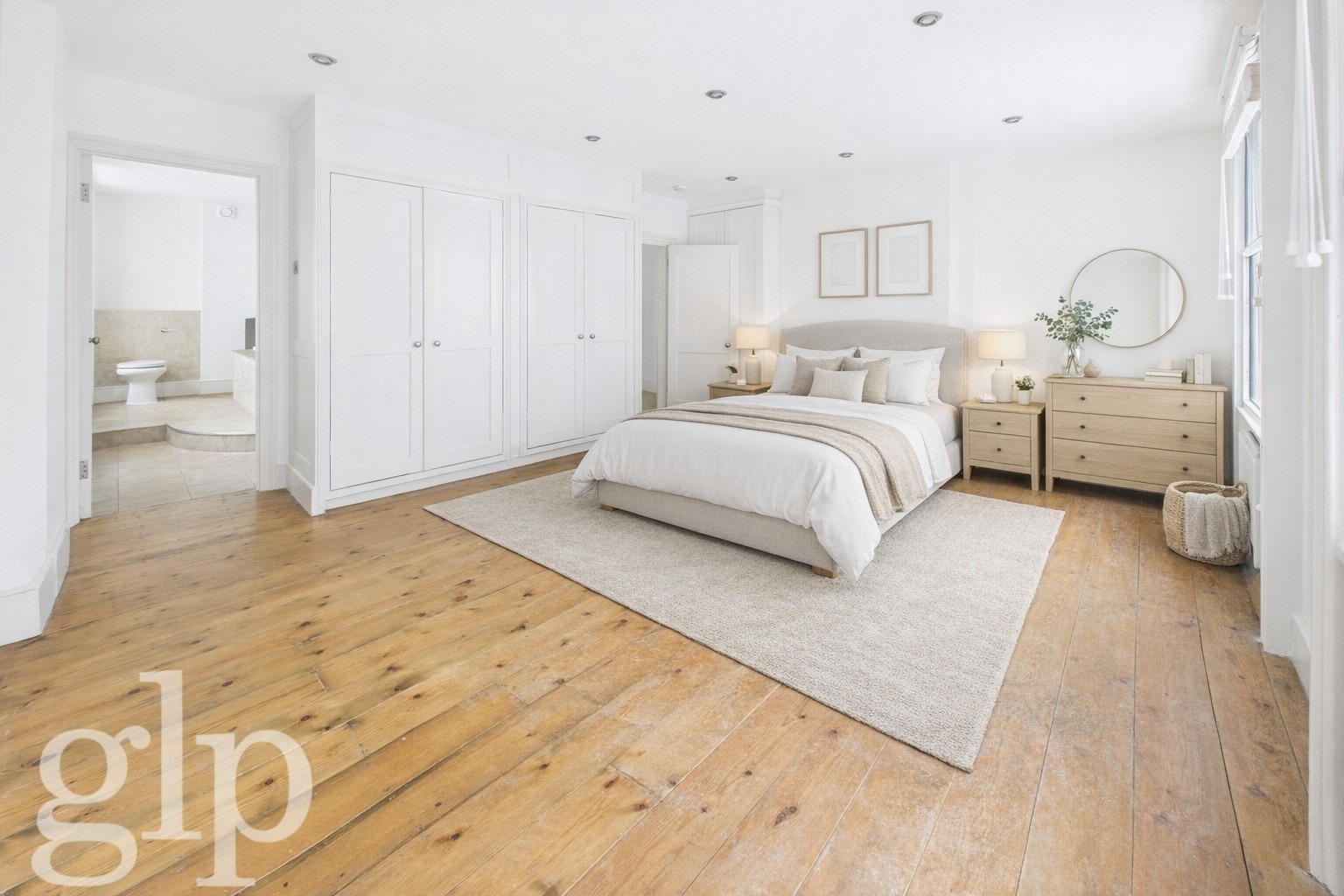 2 Bedroom Apartment, Earlham Street, Covent Garden, WC2H