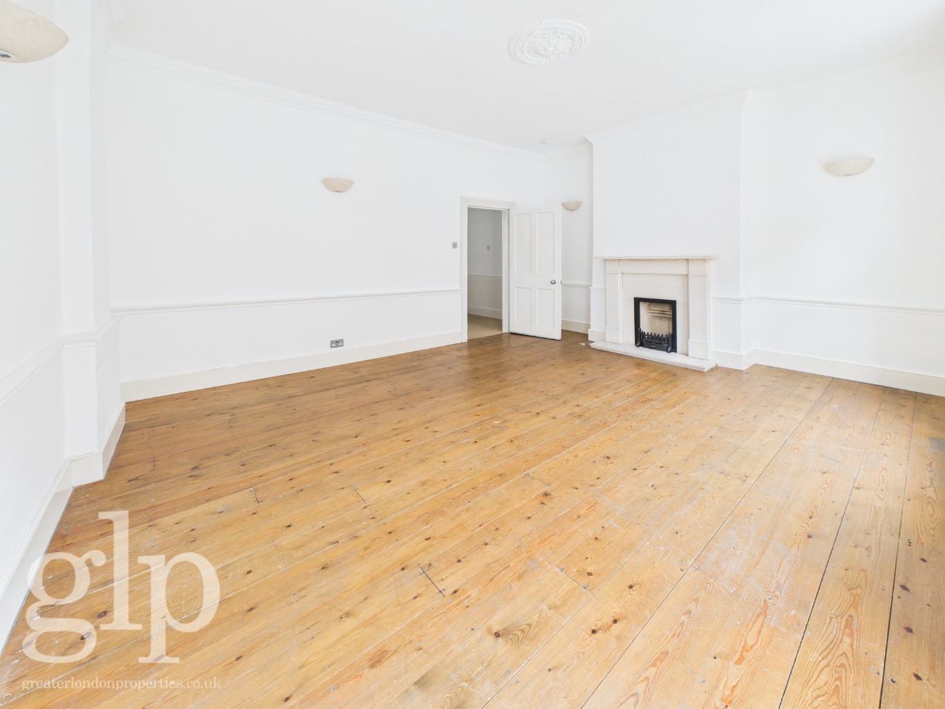2 Bedroom Apartment, Earlham Street, Covent Garden, WC2H