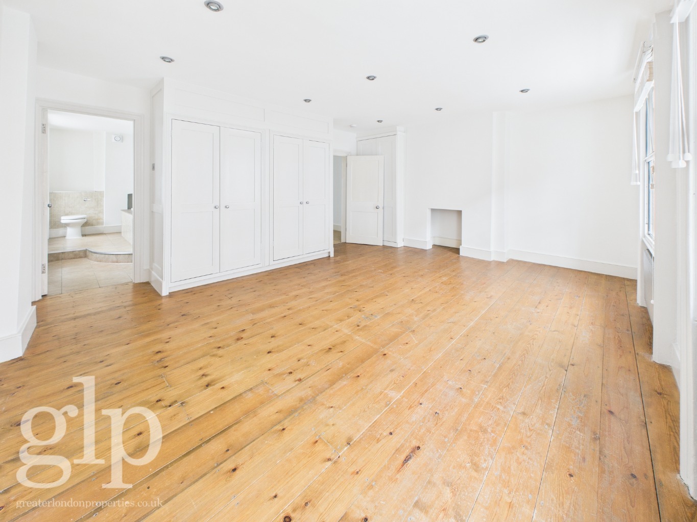 2 Bedroom Apartment, Earlham Street, Covent Garden, WC2H