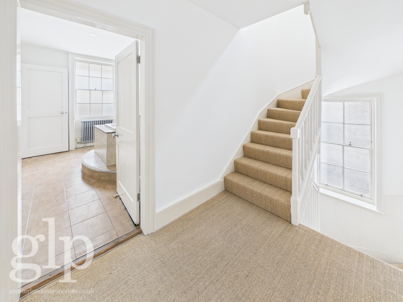 2 Bedroom Apartment, Earlham Street, Covent Garden, WC2H