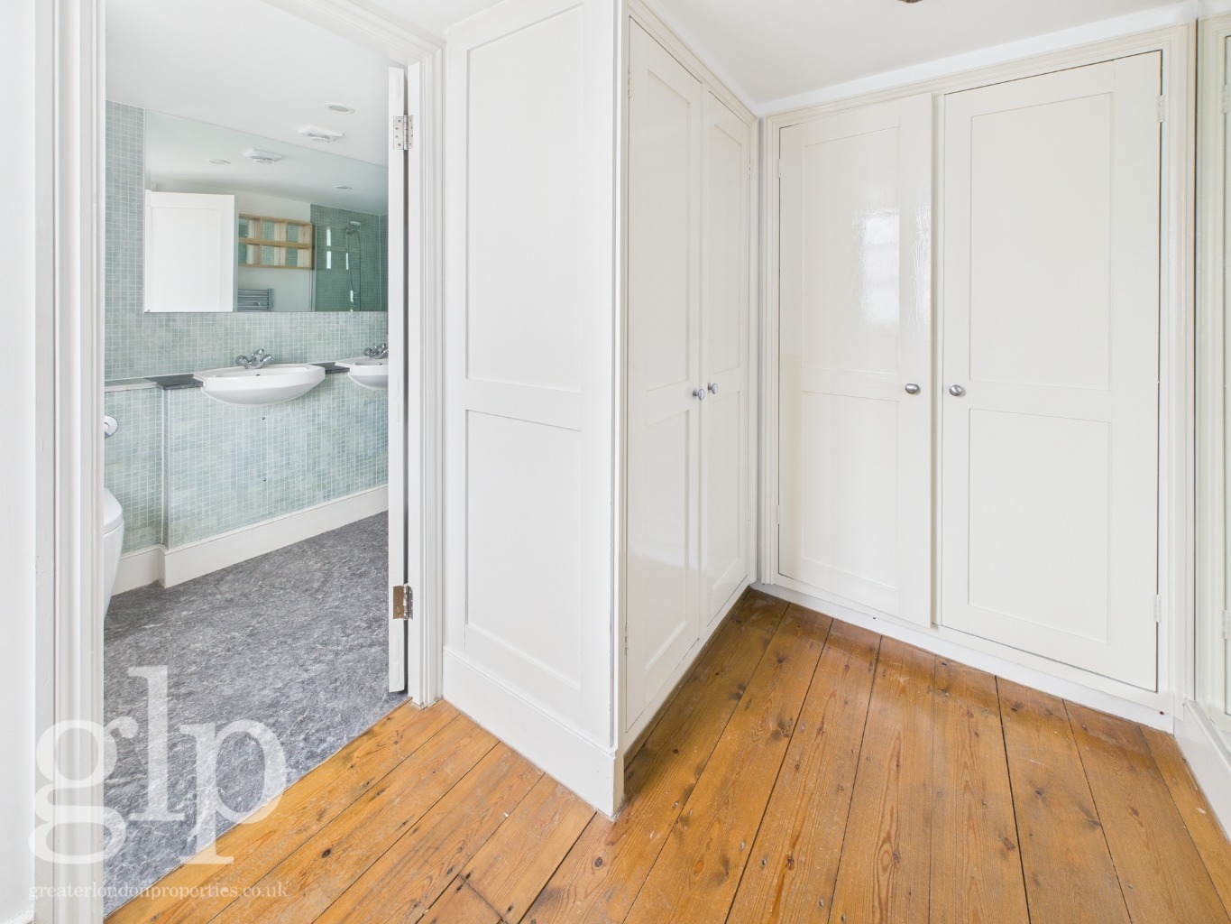 2 Bedroom Apartment, Earlham Street, Covent Garden, WC2H