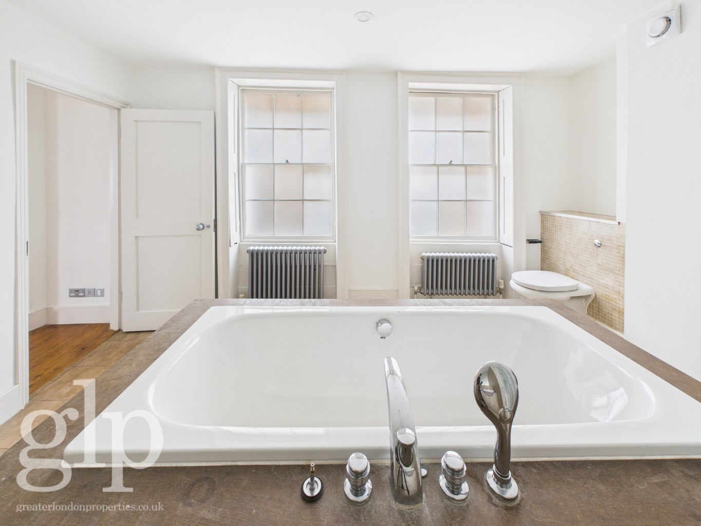 2 Bedroom Apartment, Earlham Street, Covent Garden, WC2H