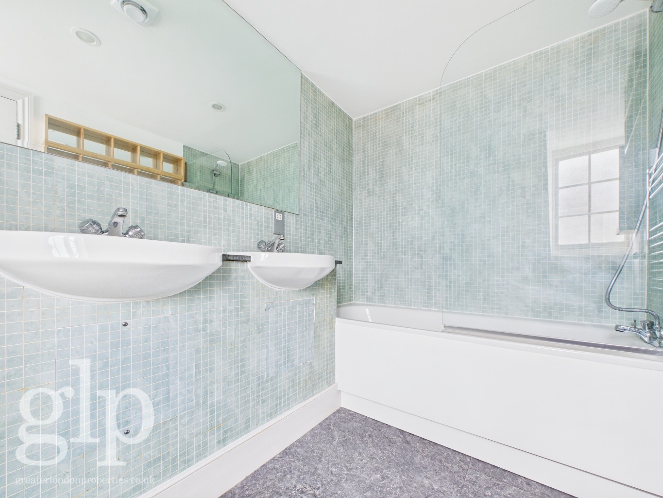 2 Bedroom Apartment, Earlham Street, Covent Garden, WC2H