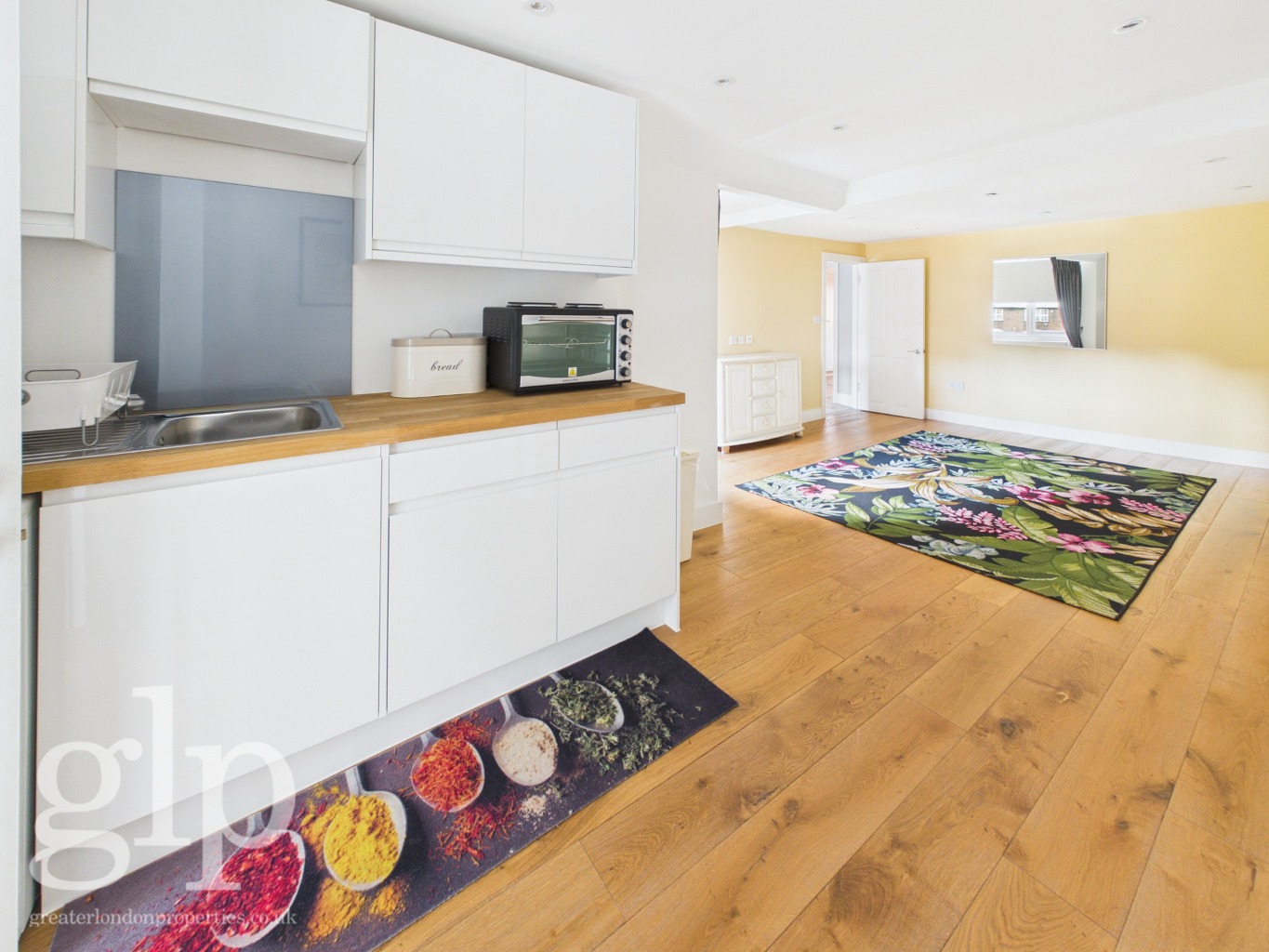 4 Bedroom Terraced, Great Ormond Street, Bloomsbury, London,  WC1N 3HZ