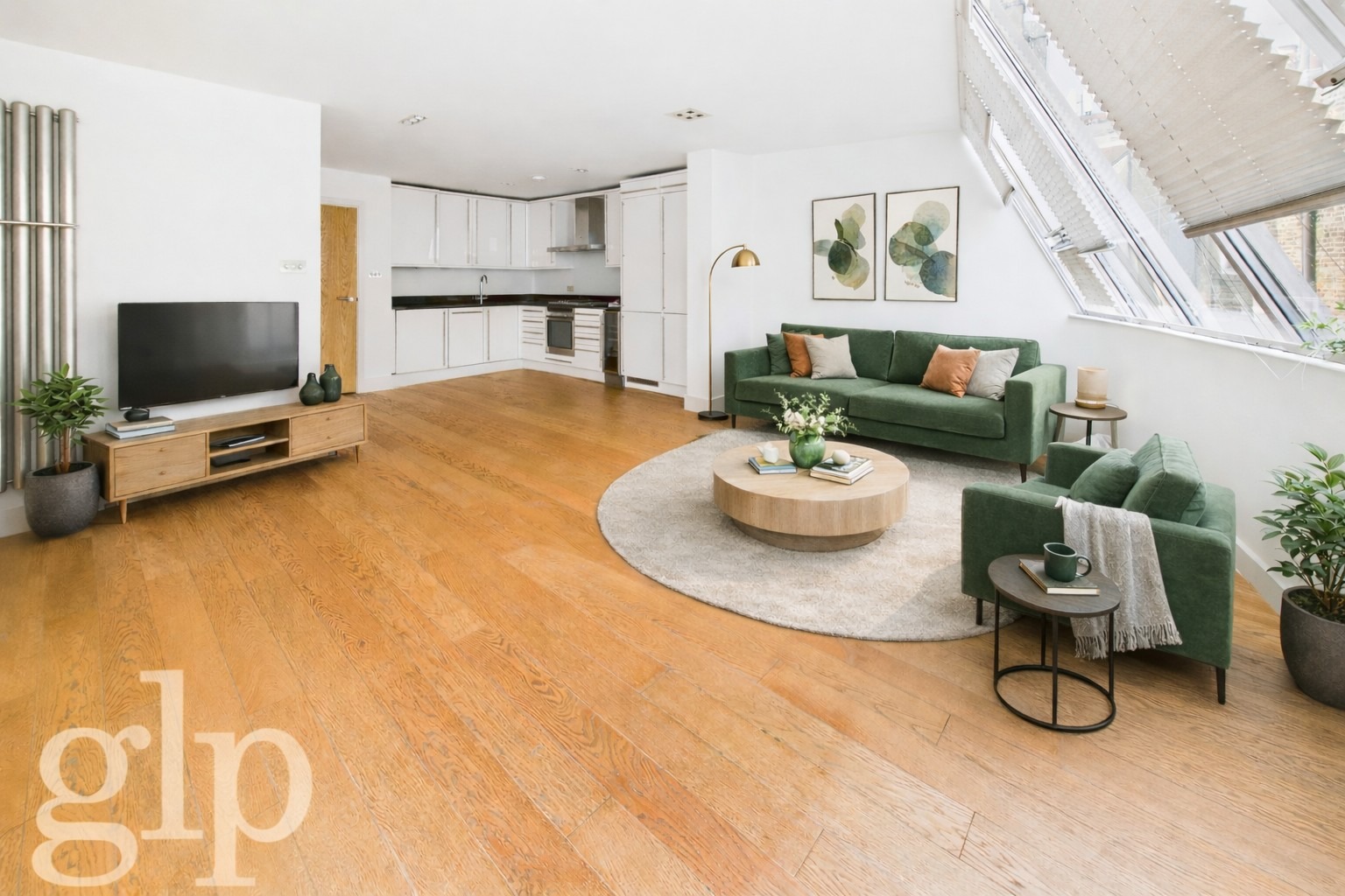 2 Bedroom Apartment, Wellington Street, Covent Garden, WC2E
