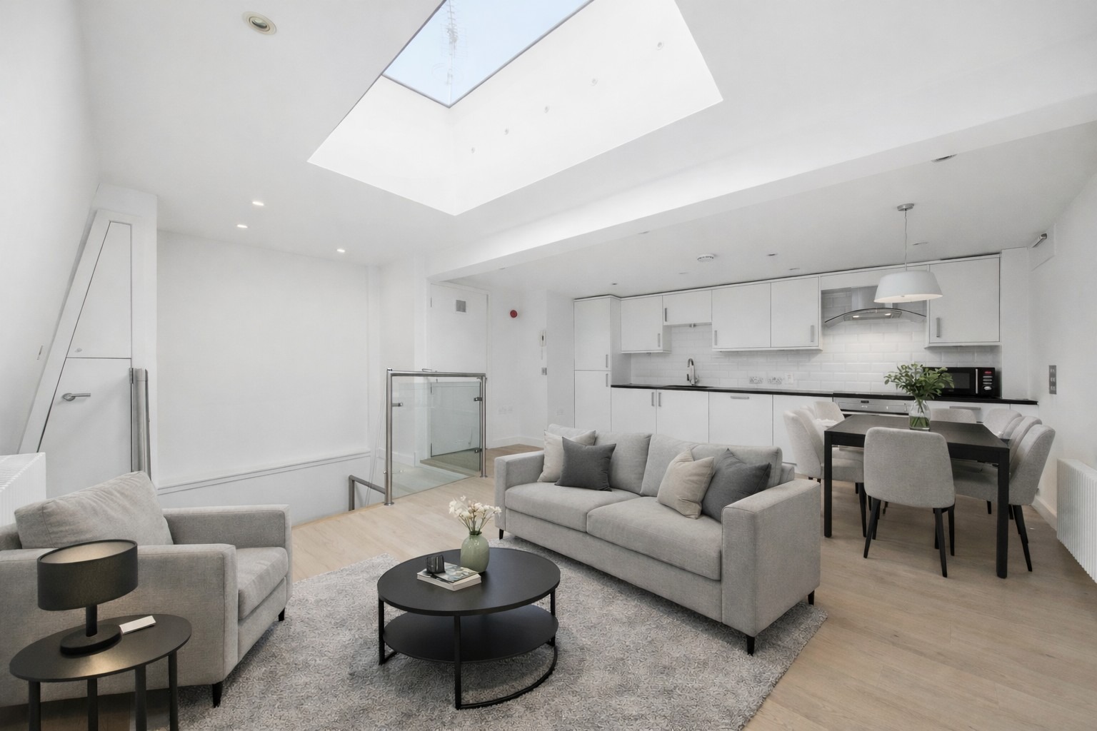 1 Bedroom Apartment, Catherine Street, London, WC2B