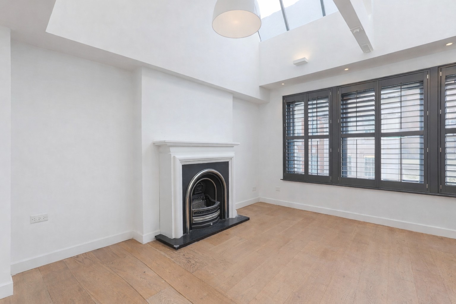 2 Bedroom Apartment, St. Martin’s Lane, Covent Garden , WC2N