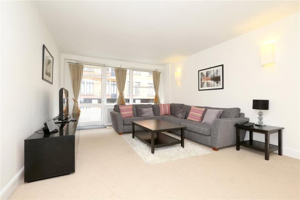 2 Bedroom Apartment, Weymouth Street, Marylebone, W1W