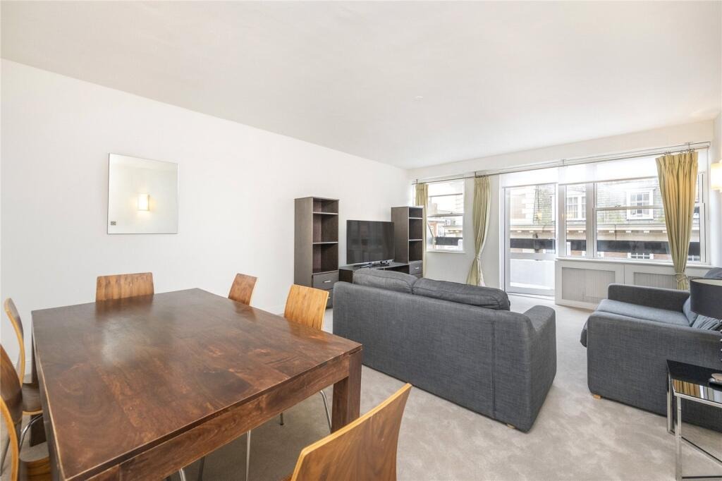 3 Bedroom Apartment, Weymouth Street, Covent Garden, W1W