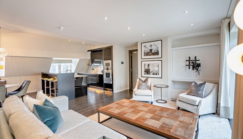 2 Bedroom Apartment, Duke Street, Mayfair, W1K 5