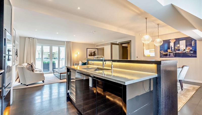 2 Bedroom Apartment, Duke Street, Mayfair, W1K 5