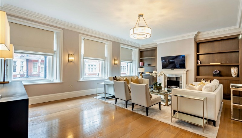 2 Bedroom Apartment, Duke Street, Mayfair, W1K 5
