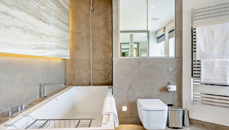 2 Bedroom Apartment, Duke Street, Mayfair, W1K 5