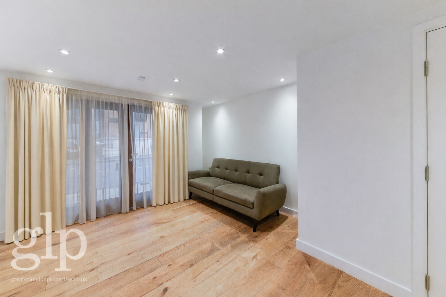 1 Bedroom Apartment, Ridgmount Street, Bloomsbury, WC1E