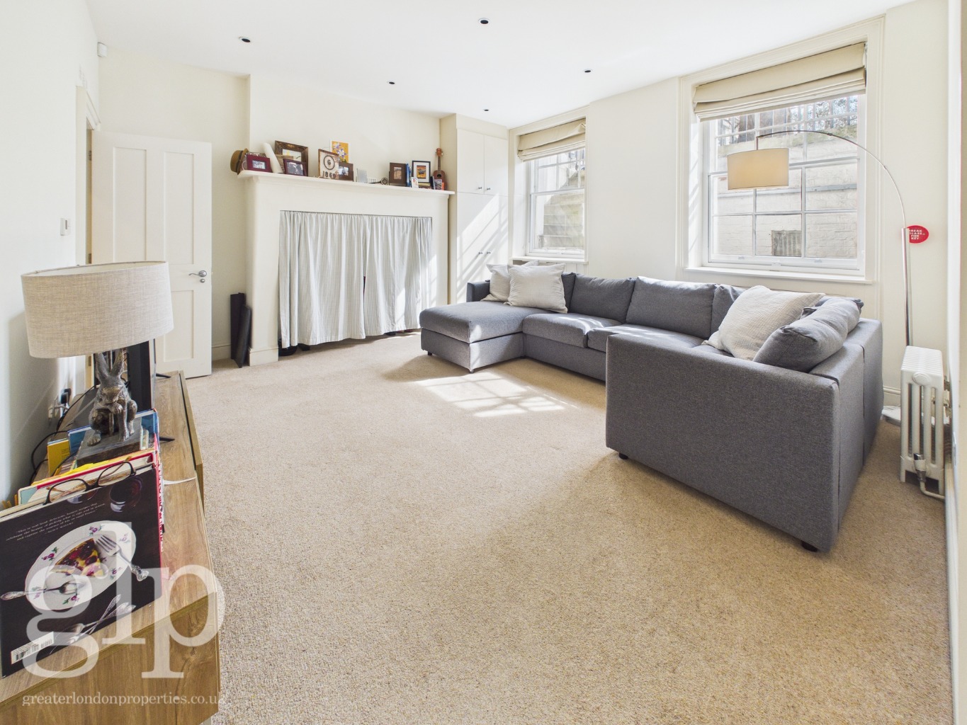 3 Bedroom Flat, Bloomsbury Square, Bloomsbury, WC1A