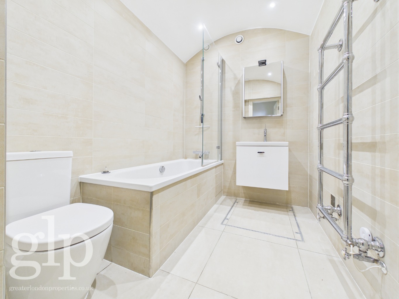 3 Bedroom Flat, Bloomsbury Square, Bloomsbury, WC1A