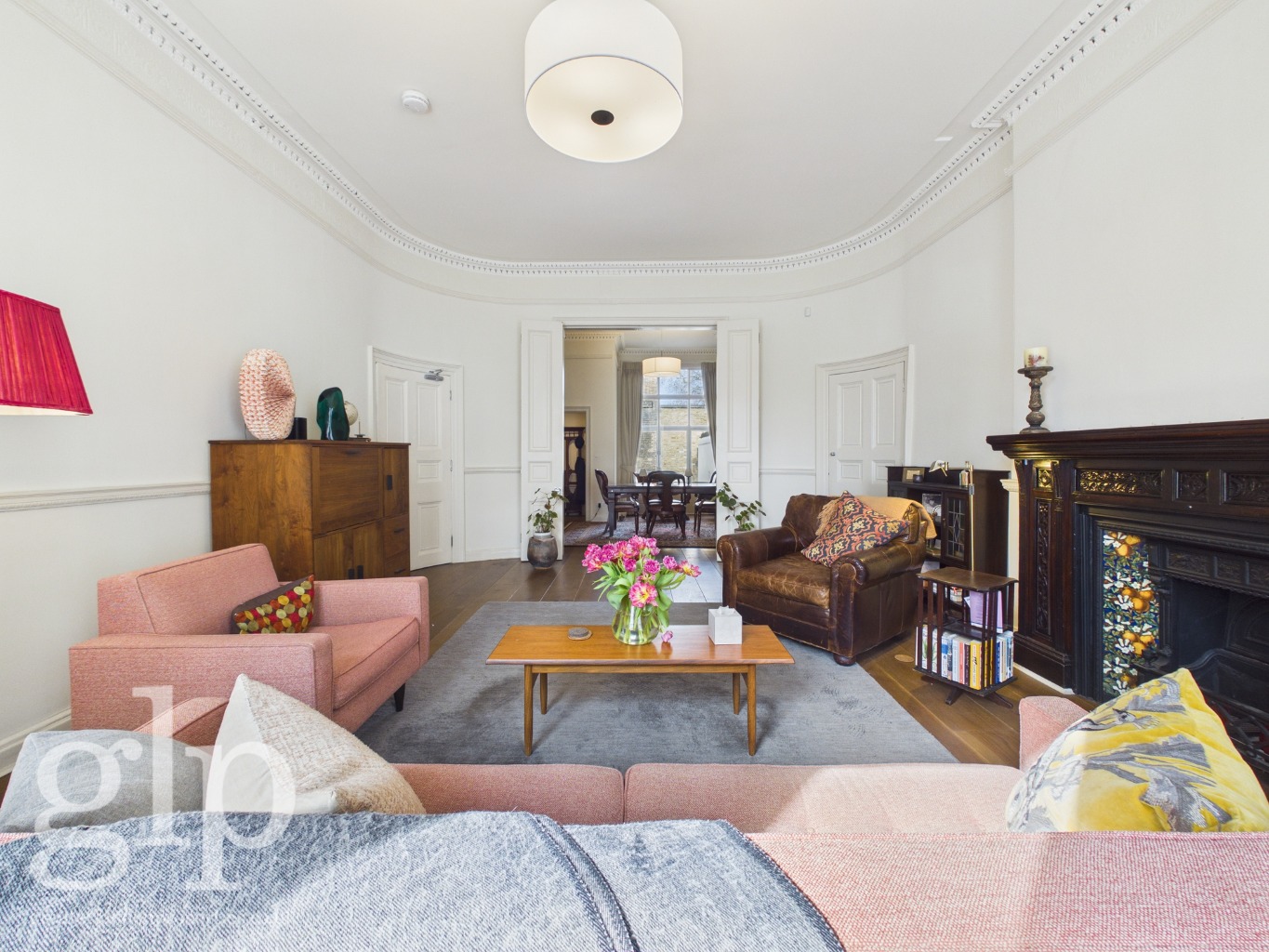 3 Bedroom Flat, Bloomsbury Square, Bloomsbury, WC1A