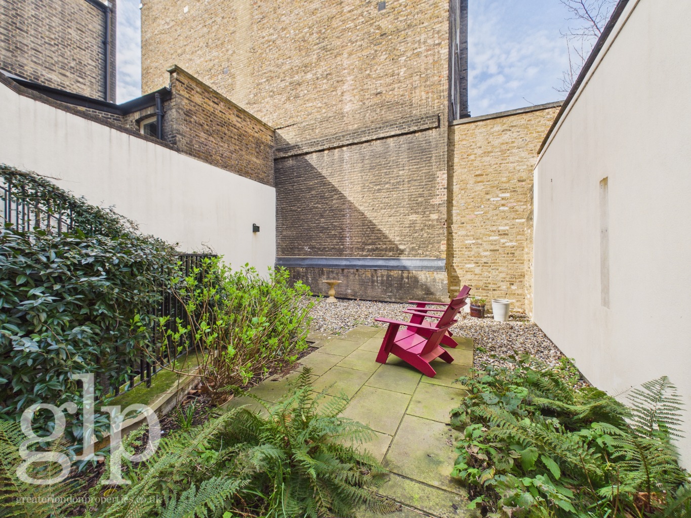 3 Bedroom Flat, Bloomsbury Square, Bloomsbury, WC1A
