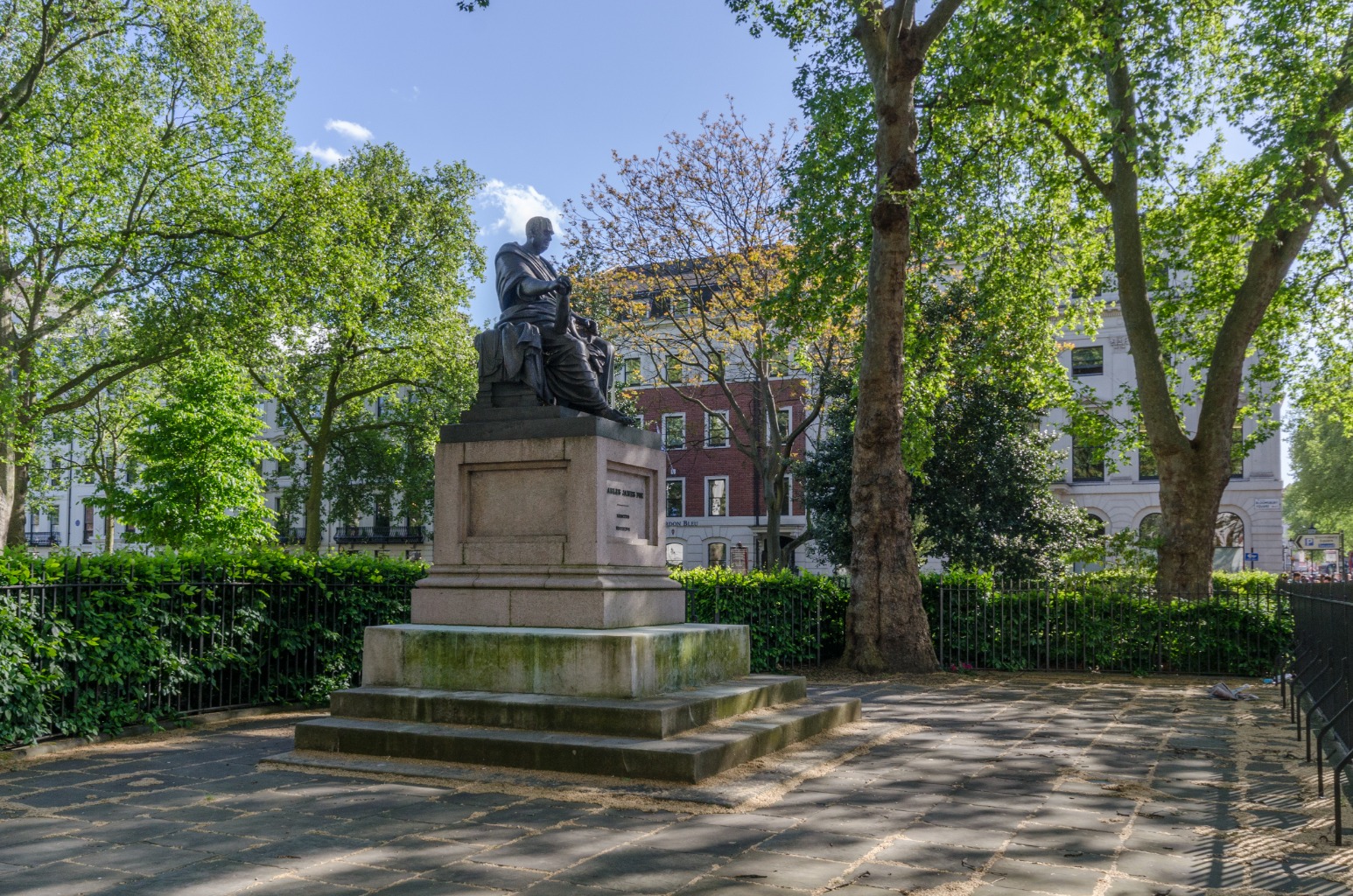 3 Bedroom Flat, Bloomsbury Square, Bloomsbury, WC1A
