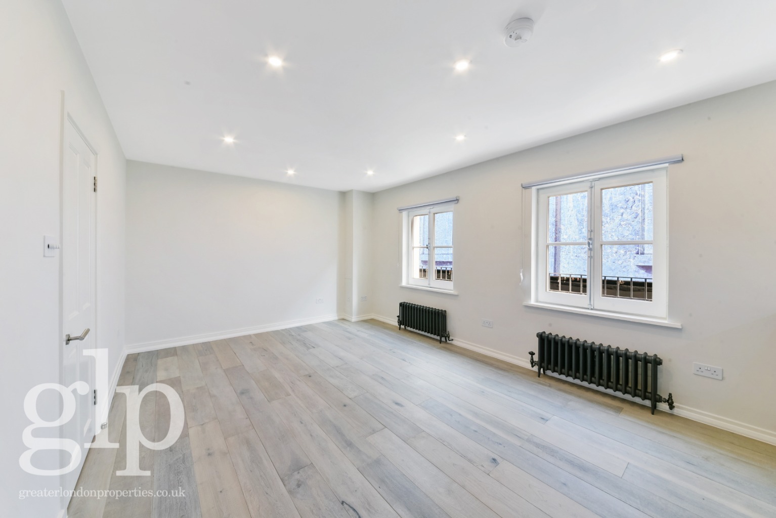 1 Bedroom Apartment, Catherine Street, Covent Garden, WC2B