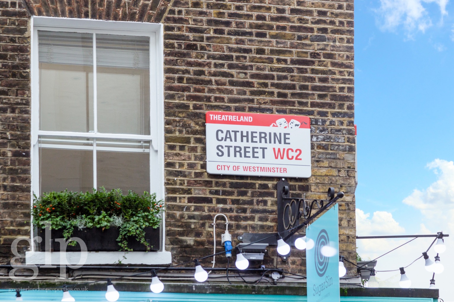 2 Bedroom Flat, Catherine Street, Covent Garden,  WC2B