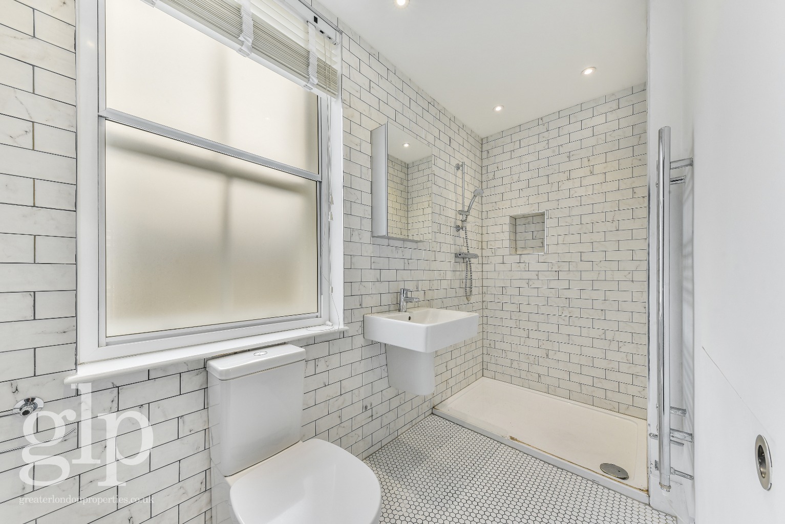 Apartment, Shaftesbury Avenue, Soho, W1D